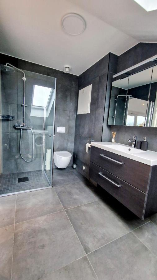 Lovely 2-Bedroom Loft With Panoramic View. Кристіансунн Екстер'єр фото